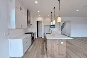 449 W Orilla Dr, Washington, UT 84780 - Photo 9