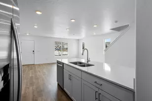 2232 S Wolverine Way, Washington, UT 84780 - Photo 15