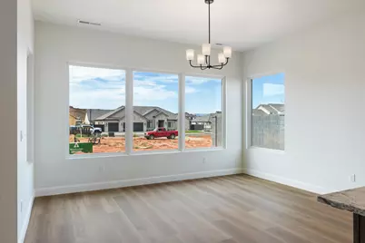 426 E Forrest Paddock Dr, Washington, UT 84780 - Photo 9
