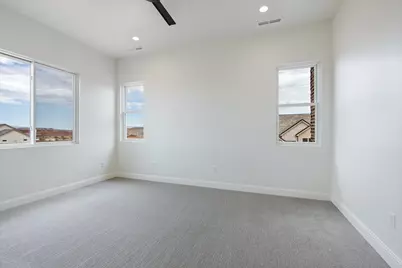 426 E Forrest Paddock Dr, Washington, UT 84780 - Photo 31