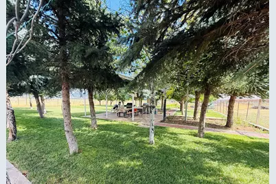 619 S 800 E, New Harmony, UT 84757 - Photo 5