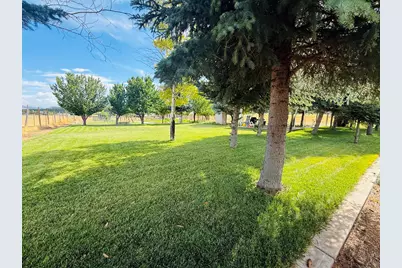 619 S 800 E, New Harmony, UT 84757 - Photo 3