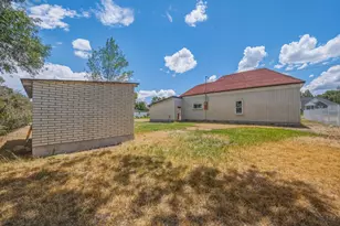 142 W 200 N, Panguitch, UT 84759 - Photo 35