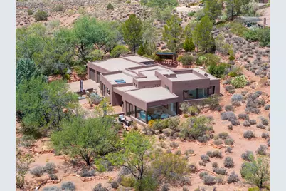 1115 N Kayenta Parkway, Ivins, UT 84738 - Photo 1