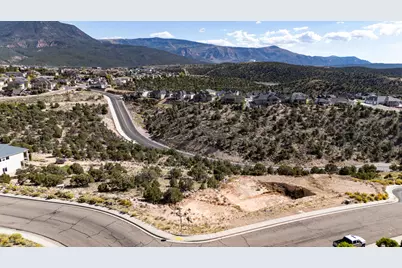 387 S Carmel Ridge Cir, Cedar City, UT 84720 - Photo 3