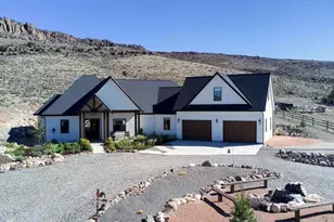 164 W 100 St, Fremont, UT 84747 - Photo 9