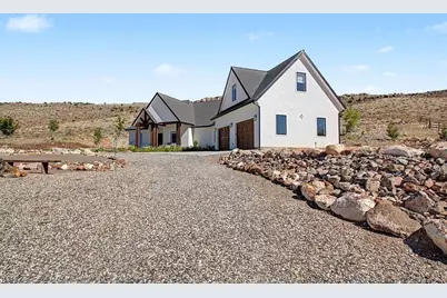 164 W 100 St, Fremont, UT 84747 - Photo 17