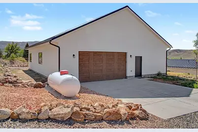 164 W 100 St, Fremont, UT 84747 - Photo 77