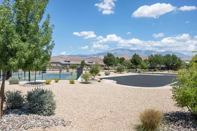 139 N Highland Parkway, Washington, UT 84780 - Photo 71