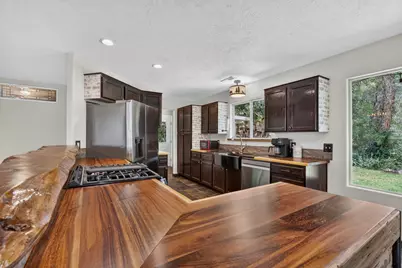 1025 N 1800 E, Saint George, UT 84770 - Photo 11
