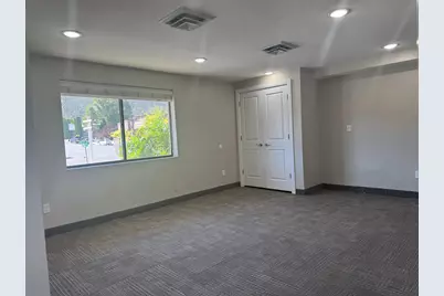 718 S Main St, Cedar City, UT 84720 - Photo 9