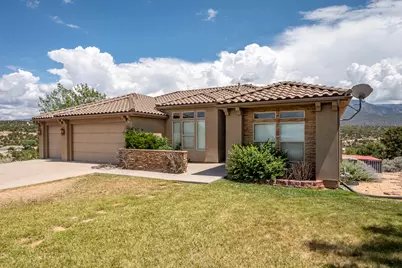 1387 S Hillcrest Dr, Cedar City, UT 84720 - Photo 3