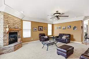 1387 S Hillcrest Dr, Cedar City, UT 84720 - Photo 9