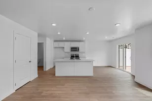 2129 S Wolverine Way, Washington, UT 84780 - Photo 5