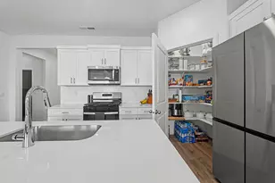 3551 E Staircase Wy, Washington, UT 84780 - Photo 15