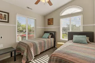 2050 W Canyon View Dr, Saint George, UT 84770 - Photo 13