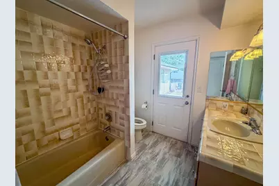 1272 E Chokeberry Dr, Saint George, UT 84790 - Photo 37