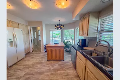 1272 E Chokeberry Dr, Saint George, UT 84790 - Photo 5