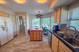 1272 E Chokeberry Dr, Saint George, UT 84790 - Photo 5
