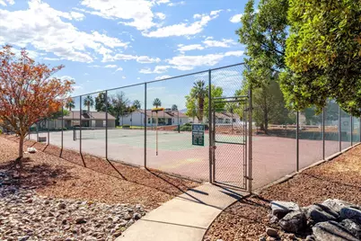458 E Padre Lakes Dr, Ivins, UT 84738 - Photo 43