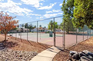458 E Padre Lakes Dr, Ivins, UT 84738 - Photo 43
