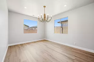 1613 N Ascent St, Washington, UT 84780 - Photo 9