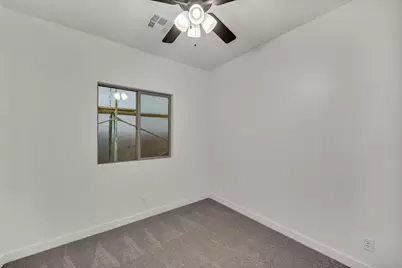421 S Stewart Creek Dr, Washington, UT 84780 - Photo 15