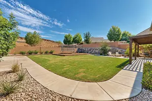 1935 E 2540 S, Saint George, UT 84790 - Photo 5
