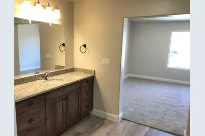 509 530 W #101, Hurricane, UT 84737 - Photo 7