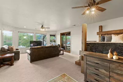 207 N Painted Hills Dr, Ivins, UT 84738 - Photo 15