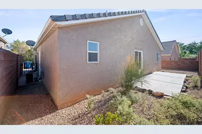 23 E 450 St N, La Verkin, UT 84745 - Photo 31