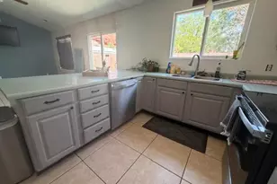 2099 E Middleton Dr, Saint George, UT 84770 - Photo 9