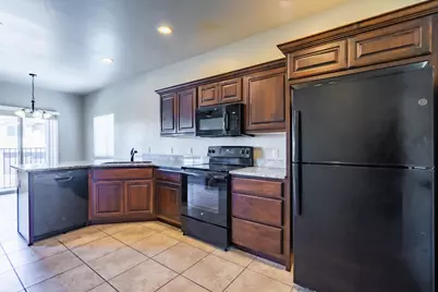 370 W Buena Vista Blvd #110, Washington, UT 84780 - Photo 9