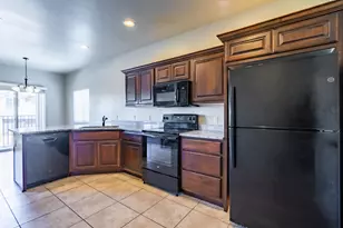 370 W Buena Vista Blvd, Washington, UT 84780 - Photo 9