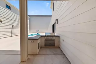 1444 S Regent Park Rd, Hurricane, UT 84737 - Photo 11