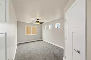567 N Staci Dr, Hurricane, UT 84737 - Photo 15