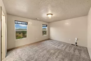 290 W Buena Vista Blvd, Washington, UT 84780 - Photo 17