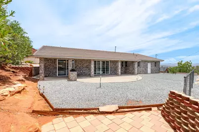 339 W Sandstone Cir, Saint George, UT 84770 - Photo 49