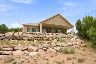 1533 S Cedar Bluffs Dr, Cedar City, UT 84720 - Photo 3