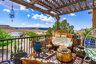 944 W Foothill Dr, Apple Valley, UT 84737 - Photo 9