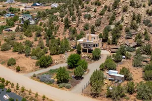 944 W Foothill Dr, Apple Valley, UT 84737 - Photo 89
