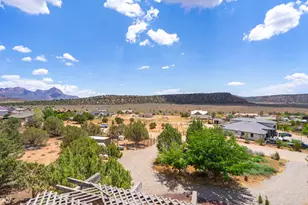 944 W Foothill Dr, Apple Valley, UT 84737 - Photo 65