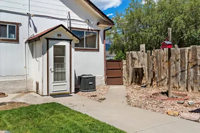 175 S 100 E, Circleville, UT 84723 - Photo 27