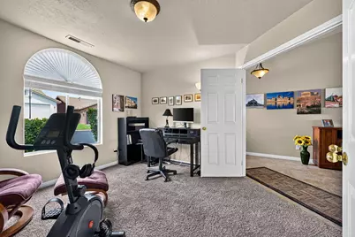 210 N Mall Dr #71, Saint George, UT 84790 - Photo 11