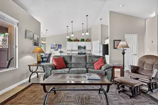 210 N Mall Dr, Saint George, UT 84790 - Photo 3