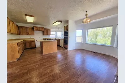 606 W Greens Lake Dr, Cedar City, UT 84720 - Photo 17