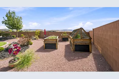 1546 E Hayrocks Dr, Saint George, UT 84790 - Photo 49