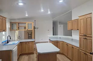 4398 N Rose Circle, Enoch, UT 84721 - Photo 9