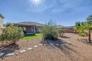 490 S Balancing Rock Dr, Washington, UT 84780 - Photo 29