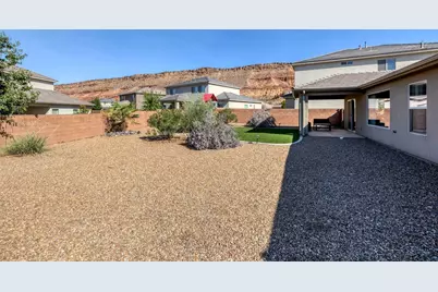 490 S Balancing Rock Dr, Washington, UT 84780 - Photo 27